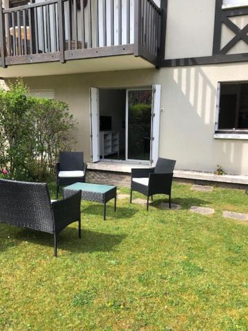 Magnifique 2P En Rez-De-Jardin Oriente Sud A 2 Pas De La Plage Cabourg Dış mekan fotoğraf